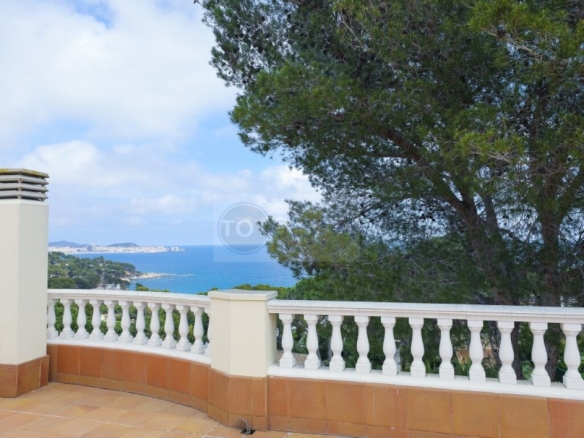 Imagen 2 de Casa-Chalet en Venta en Calonge Girona