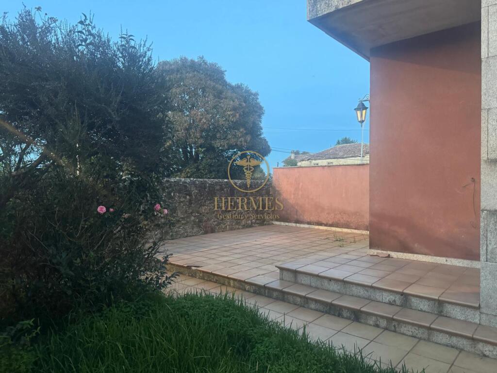 Imagen 3 de Magnífico Adosado en Goian-Tomiño: ¡Tu Casa Ideal te Espera!
