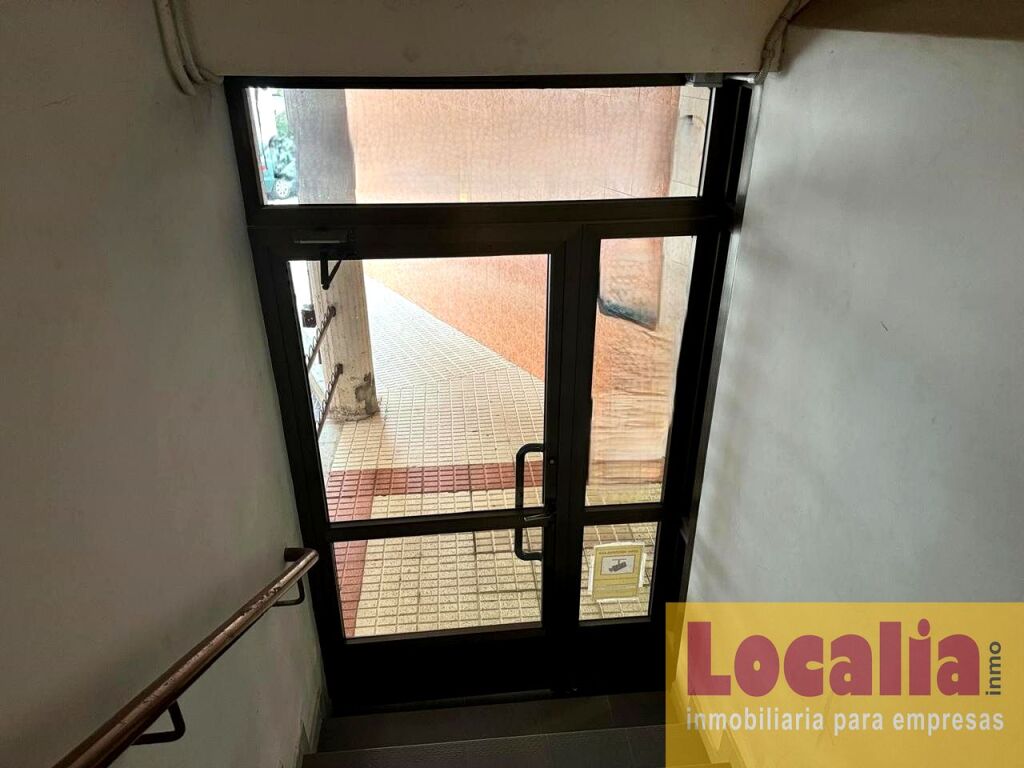 Imagen 3 de Alquiler de local 150 metros en Santander. Imagen 3 de Alquiler de local 150 metros en Santander.