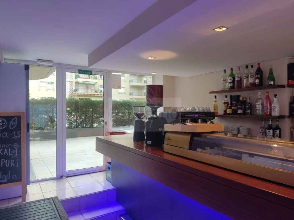 Imagen 3 de Local comercial en Venta en Castell Platja D Aro Girona