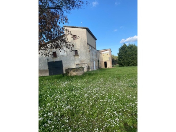 Imagen 2 de Casa de campo-Masía en Venta en Caldes De Malavella Girona