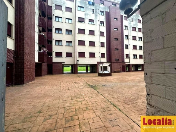 Imagen 4 de Locales con posibilidad de reconvertir. Santander