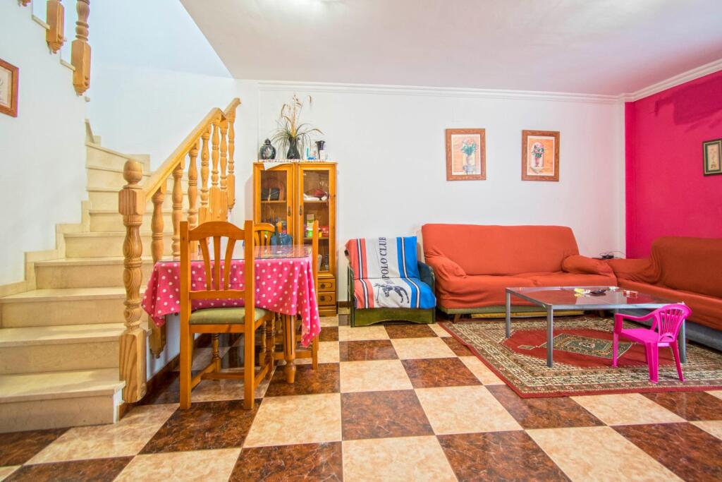 Imagen 4 de Gran casa en Almonte frente Centro de Salud!!! Imagen 4 de Gran casa en Almonte frente Centro de Salud!!!