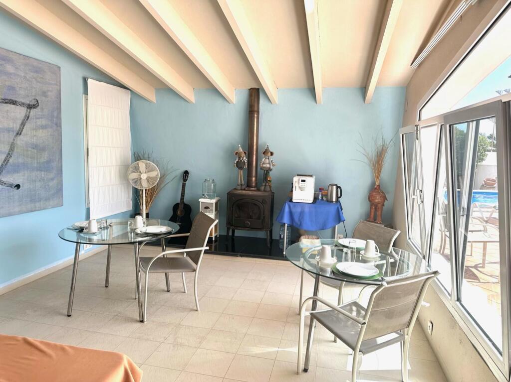 Es Castell: ¡Una Joya en Menorca! ? Es Castell: ¡Una Joya en Menorca! ?