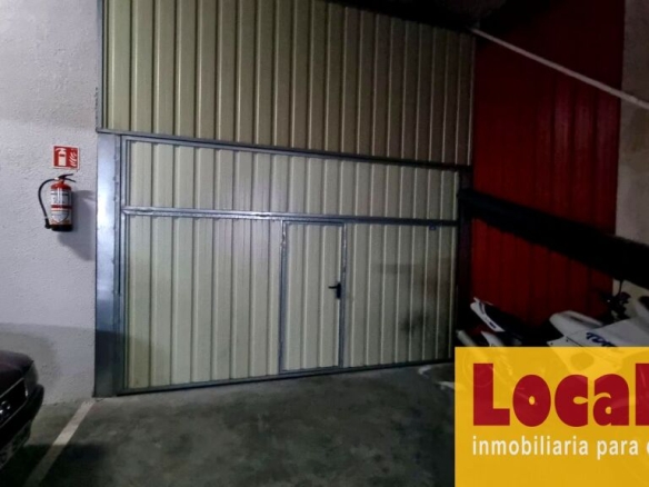 Imagen 3 de Plazas de parking con trastero en Comillas!