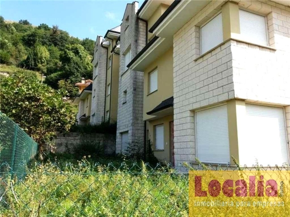 Imagen 1 de Promoción dúplex  y garajes en Arredondo.