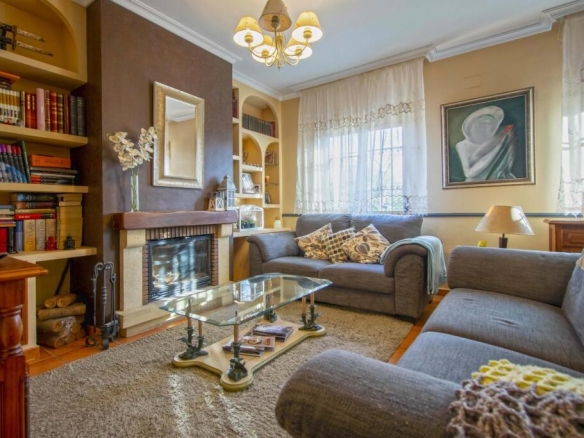 Imagen 2 de Magnífica vivienda pareada en Alcalá de Guadaira!!!