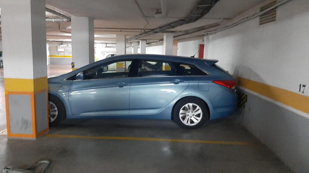 Imagen 2 de Fantástica PLAZA de GARAJE en Edificio Europa Este!!