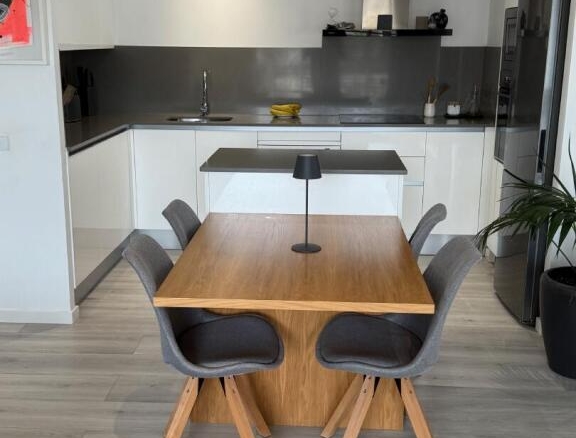 de 92m2 con 3 dormitorios y 2 baños con plaza de garaje y trastero