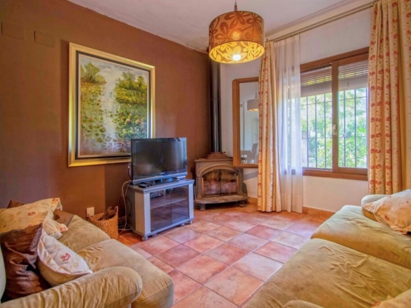 Imagen 3 de Espectacular chalet independiente de una planta en La Juliana!!!