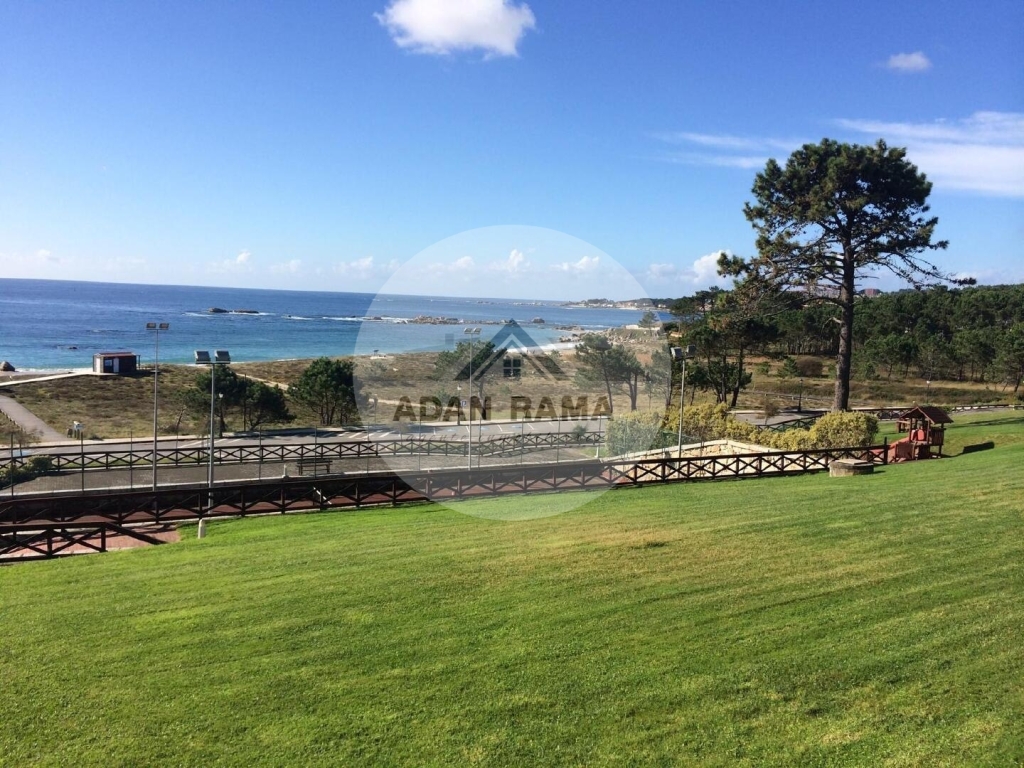 de 230m2 con 4 dormitorios y 4 baños con plaza de garaje y trastero de 230m2 con 4 dormitorios y 4 baños con plaza de garaje y trastero