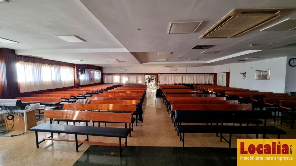 Imagen 2 de Amplio local diáfano en Santander Imagen 2 de Amplio local diáfano en Santander