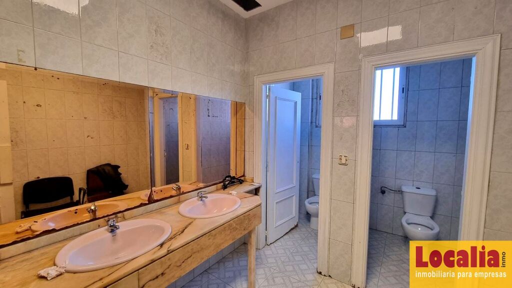 Imagen 4 de Amplio local diáfano en Santander Imagen 4 de Amplio local diáfano en Santander