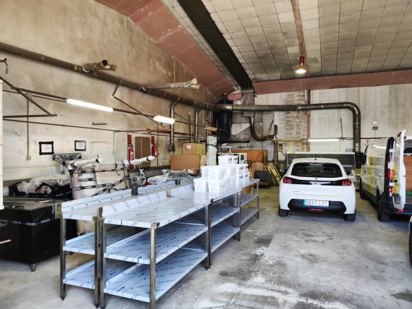 Imagen 4 de Nave industrial en Venta en Marratxi Baleares CIUDAD ANTIGUA