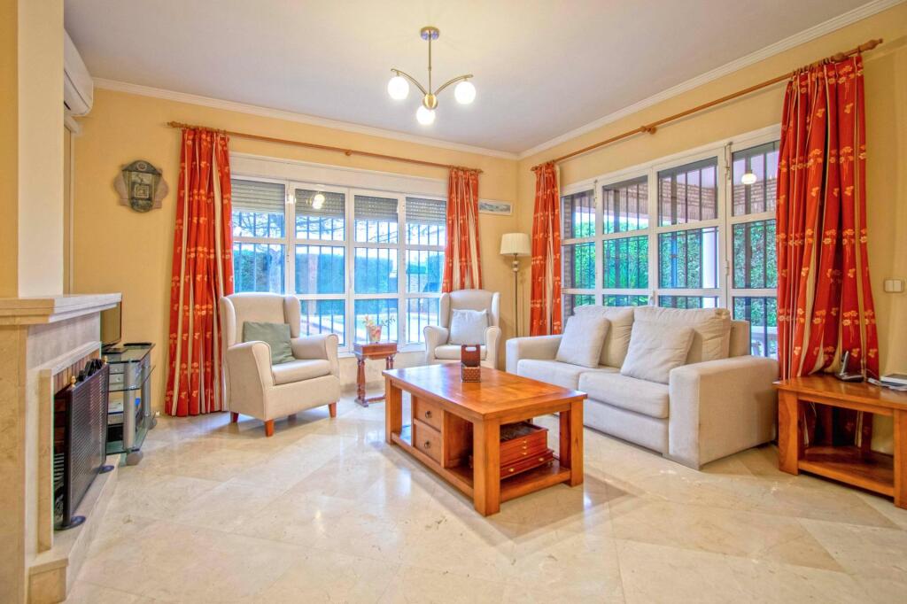 Imagen 4 de Magnífico chalet independiente en Espartinas en Urbanización Huerta Grande!!!! Imagen 4 de Magnífico chalet independiente en Espartinas en Urbanización Huerta Grande!!!!