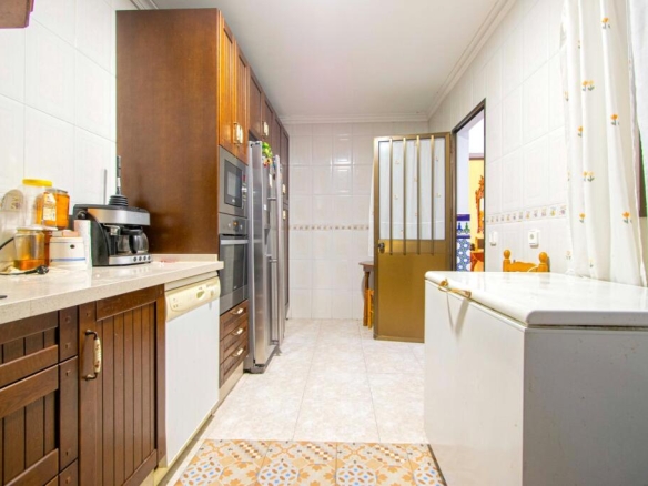 Imagen 2 de Fantástica casa en la zona centro de Carmona!!