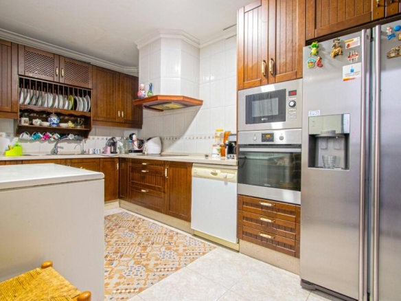 Imagen 1 de Fantástica casa en la zona centro de Carmona!!