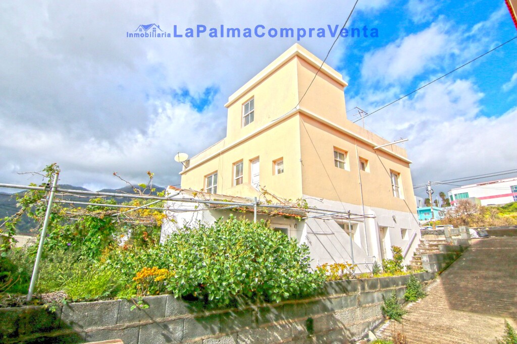 Imagen 1 de Casa-Chalet en Venta en Tacande Abajo (El Paso) Santa Cruz de Tenerife - El Club del Propietario Imagen 1 de Casa-Chalet en Venta en Tacande Abajo (El Paso) Santa Cruz de Tenerife