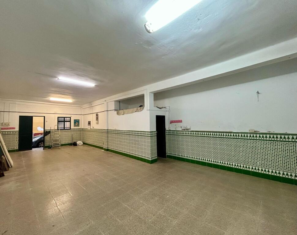 Imagen 1 de LOCAL EN VENTA EN C/ PALENCIA (BELLAVISTA)