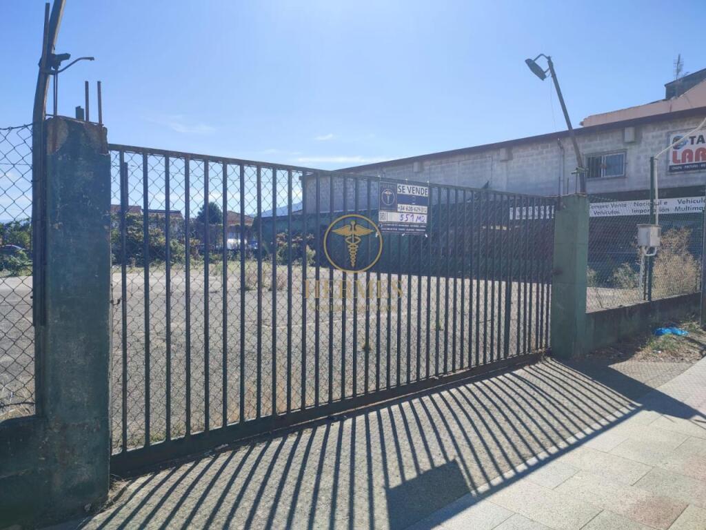 Imagen 4 de Parcela en venta Tui centro