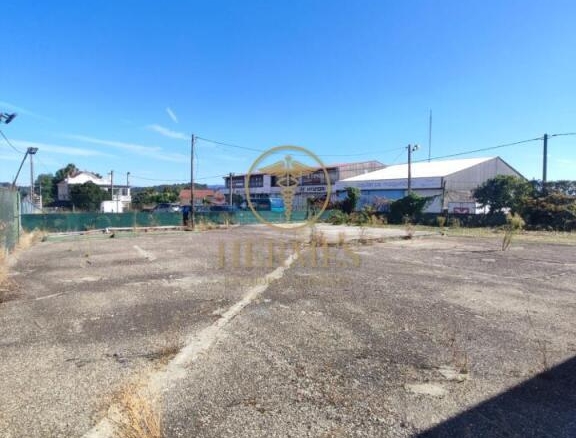 Imagen 1 de Parcela en venta Tui centro