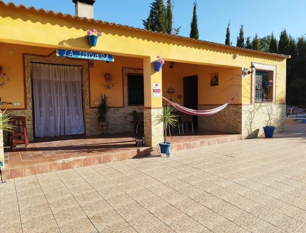 Imagen 2 de Preciosa casa con parcela y piscina en la Puebla de los Infantes!!! TIENE ESCRITURAS Imagen 2 de Preciosa casa con parcela y piscina en la Puebla de los Infantes!!! TIENE ESCRITURAS