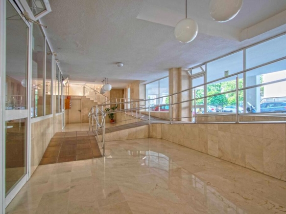 Imagen 4 de PISO EN VENTA EN AVDA RAMÓN Y CAJAL