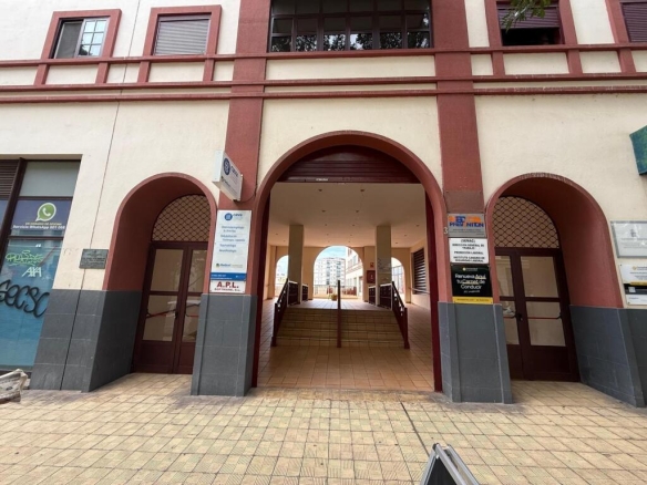 Imagen 1 de ¡EXCEPCIONAL OPORTUNIDAD DE INVERSIÓN EN EL CORAZÓN DE SANTA CRUZ DE TENERIFE!