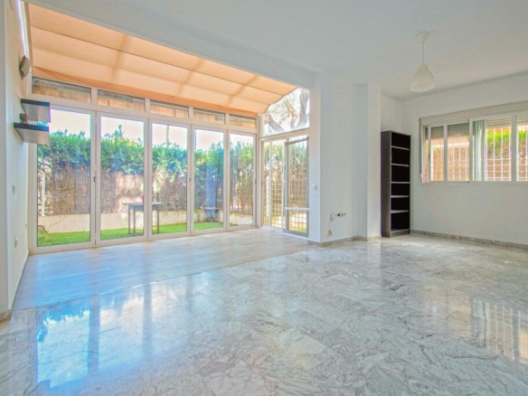 Imagen 2 de Estupendo piso en Tomares