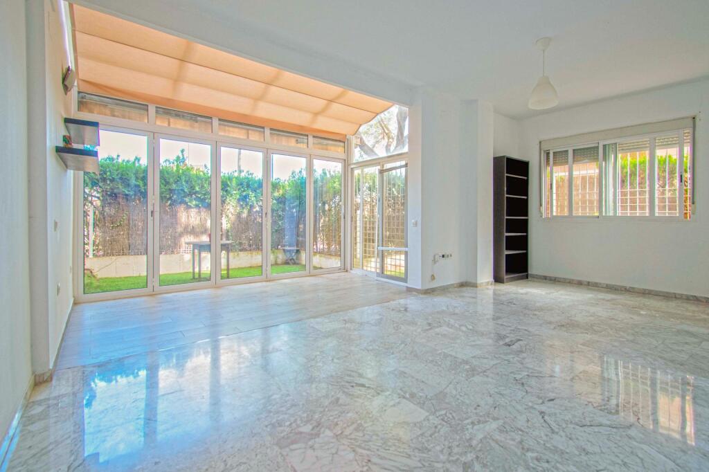 Imagen 2 de Estupendo piso en Tomares