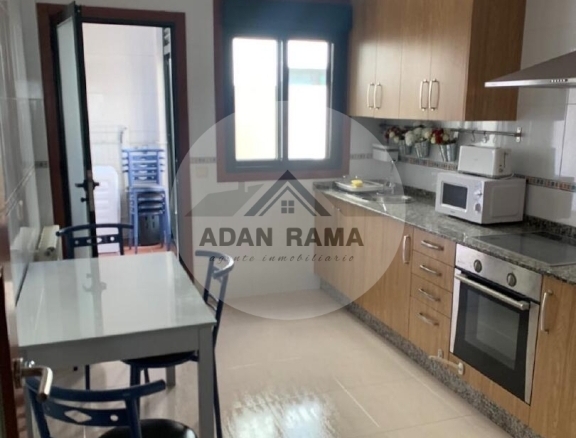 de 106m2 con 3 dormitorios y 2 baños con plaza de garaje