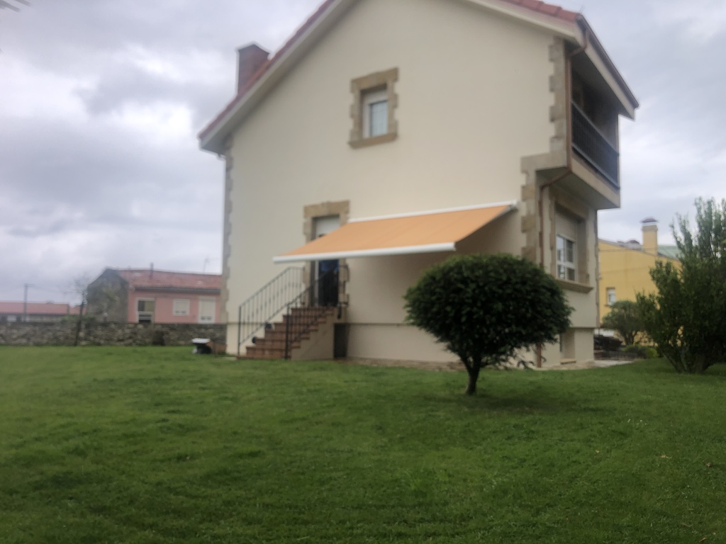 Imagen 2 de Casa-Chalet en Venta en Santander Cantabria CUETO
