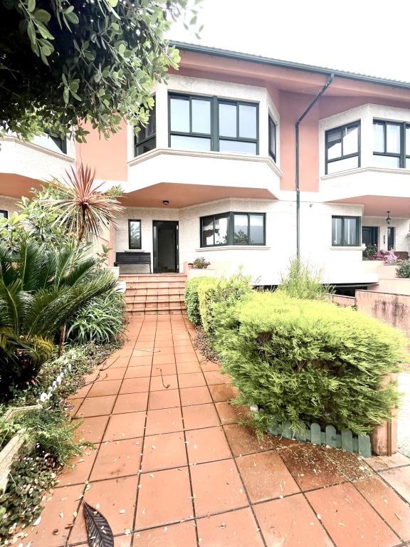 Imagen 2 de Adosada en Venta en Nigran Pontevedra Imagen 2 de Adosada en Venta en Nigran Pontevedra