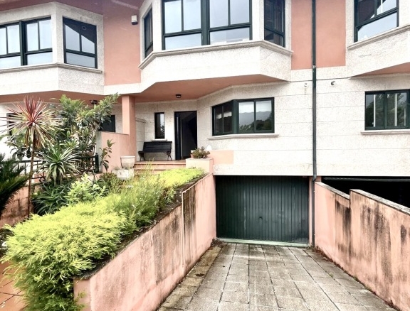 Imagen 4 de Adosada en Venta en Nigran Pontevedra