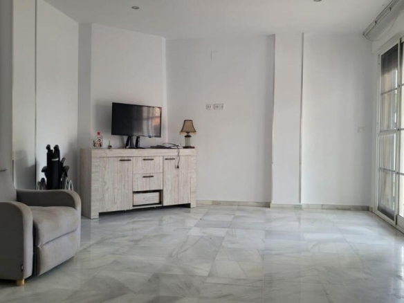 Imagen 4 de Gran vivienda pareada en Coria del Río!!!!