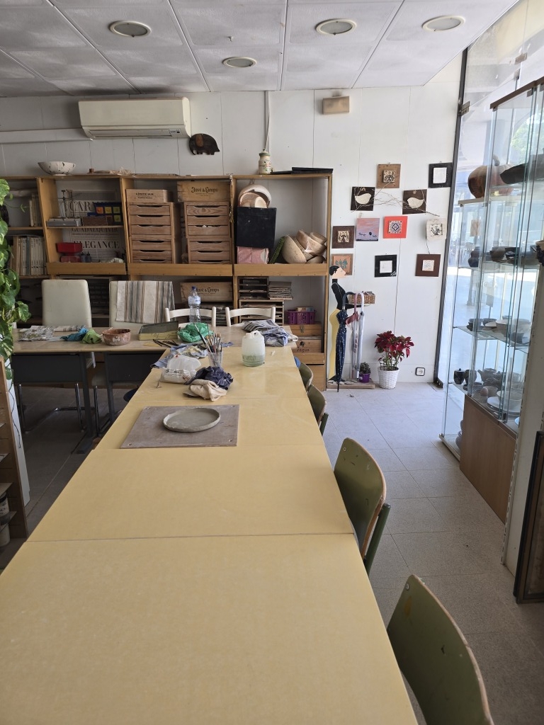 Imagen 3 de Local comercial en Venta en Castelldefels Barcelona CAN BOU