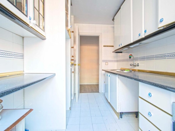 Imagen 4 de Magnífico piso con TERRAZA de 40m2 aprox. en Residencial Azores!!