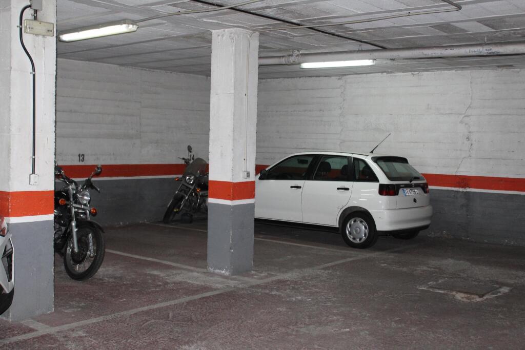 Imagen 3 de Parking coche en Venta en Sevilla Sevilla Imagen 3 de Parking coche en Venta en Sevilla Sevilla