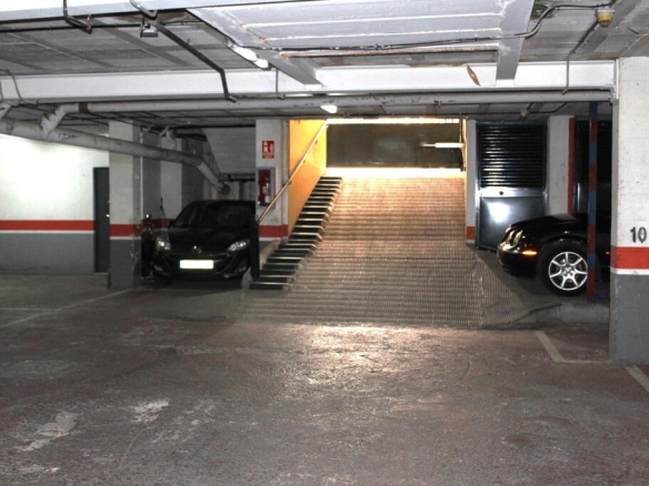 Imagen 1 de Parking coche en Venta en Sevilla Sevilla