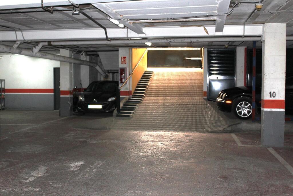 Imagen 1 de Parking coche en Venta en Sevilla Sevilla