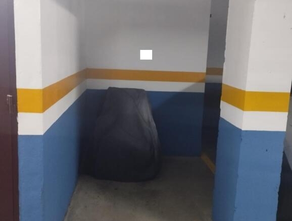 Imagen 4 de Fantástica plaza de parking para moto junto a la Avenida de las Ciencias!!