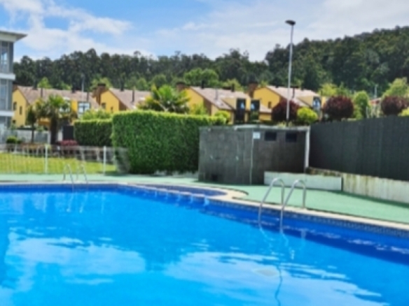 Imagen 1 de Casa-Chalet en Venta en Canide (Maianca) La Coruña