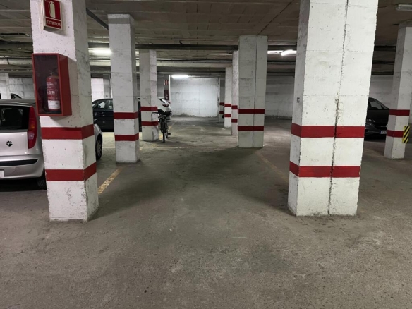 Imagen 2 de PLAZA DE GARAJE EN VENTA EN RAMÓN Y CAJAL