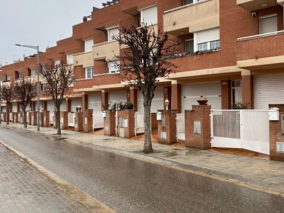 Imagen 1 de Adosada en Venta en Alpicat Lleida