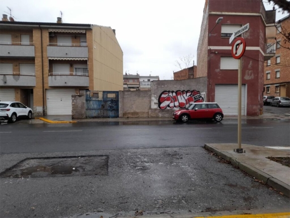 Imagen 1 de Solar residencial en Venta en Cervera Lleida