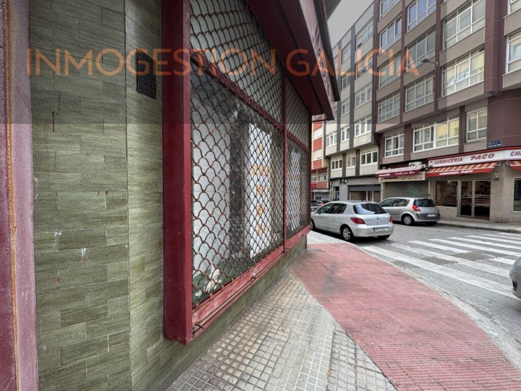 Imagen 2 de Local comercial en Venta en A Coruña La Coruña
