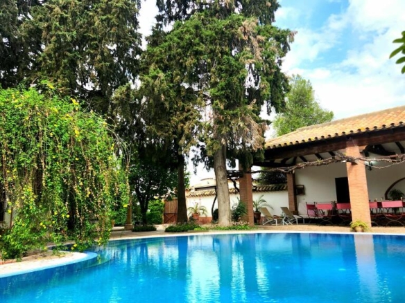 Imagen 2 de Espectacular chalet de estilo señorial en Écija!!!