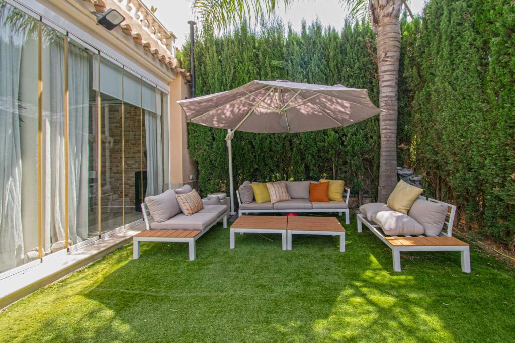 Imagen 2 de ESPECTACULAR CHALET EN OLIVAR DE QUINTOS Imagen 2 de ESPECTACULAR CHALET EN OLIVAR DE QUINTOS