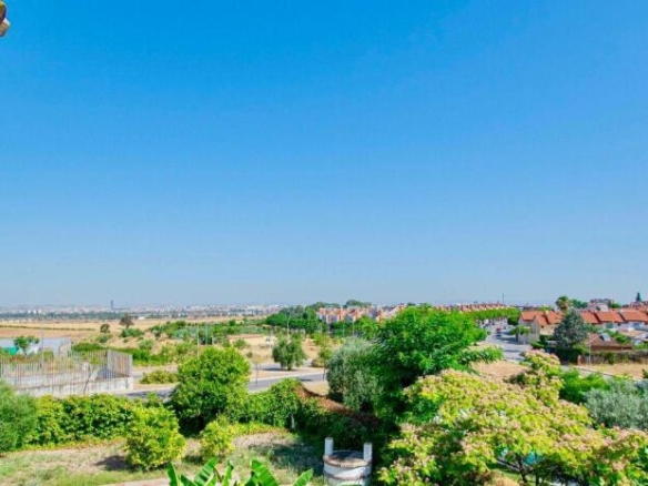 Imagen 2 de Chalet independiente en Los Cerros de Montequinto