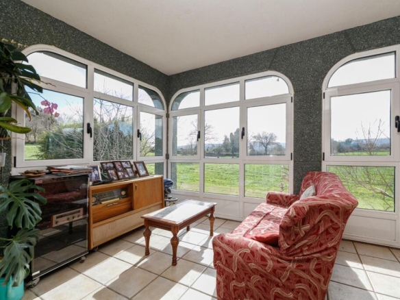 Imagen 2 de Magnífica Casa Moderna en Silleda con Terreno y Vistas Impresionantes